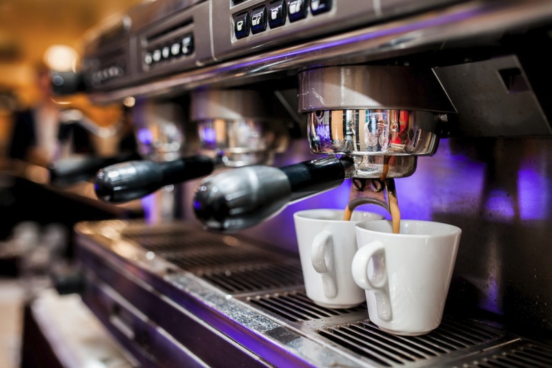 Кофе автомат как бизнес: преимущества, нюансы и расчеты